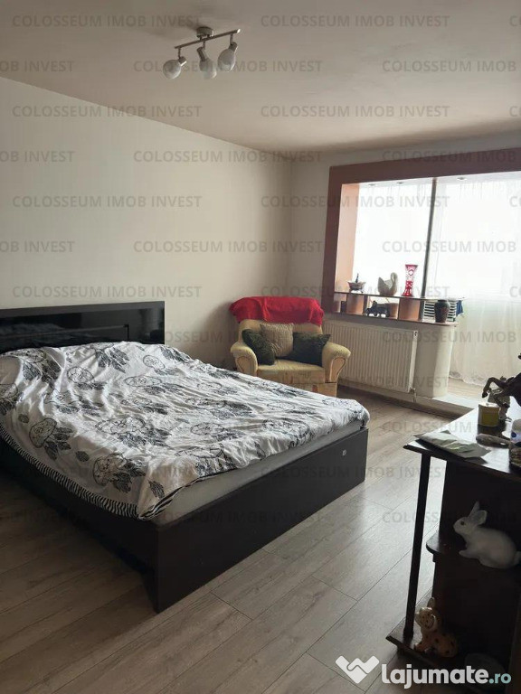 Apartament cu 4 camere, decomandat - zona Craiter