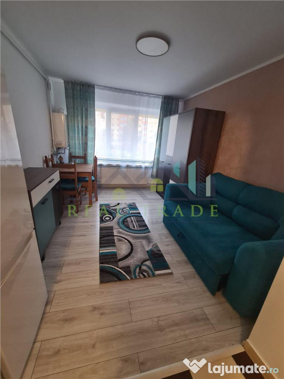 Garsoniera etajul 2 zona Racadau- Carpatilor