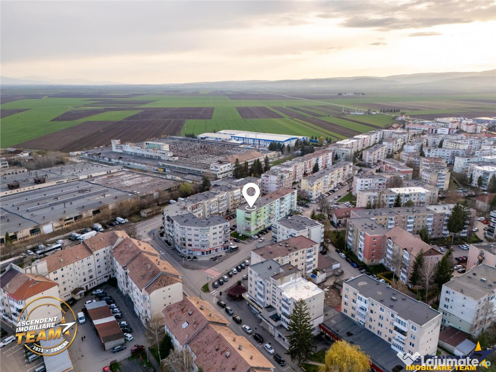 Film! Rezidenta personalizabila, etaj1, cu balcon,Targu Secu