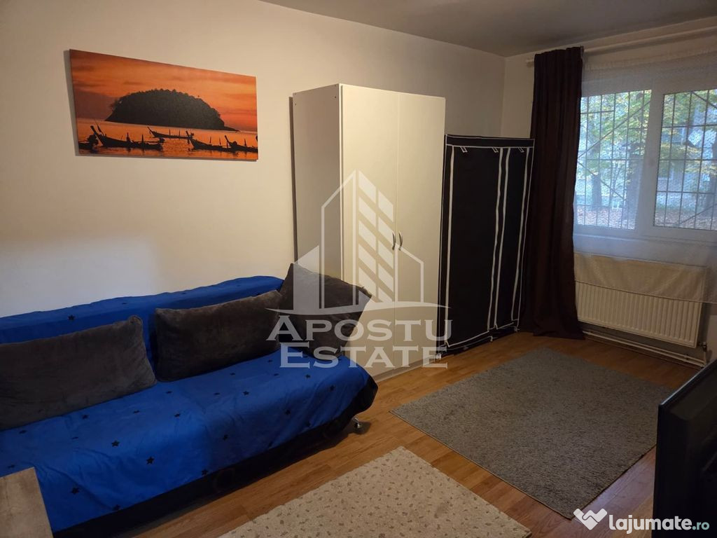 Garsoniera cu bucatarie separat ,zona Dacia