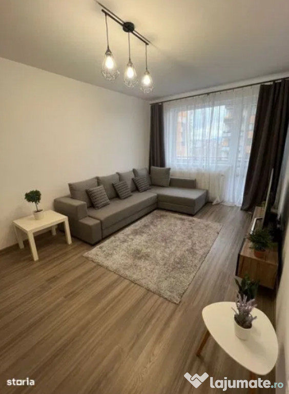 Apartament 2 camere, decomandat - zona Tractorul