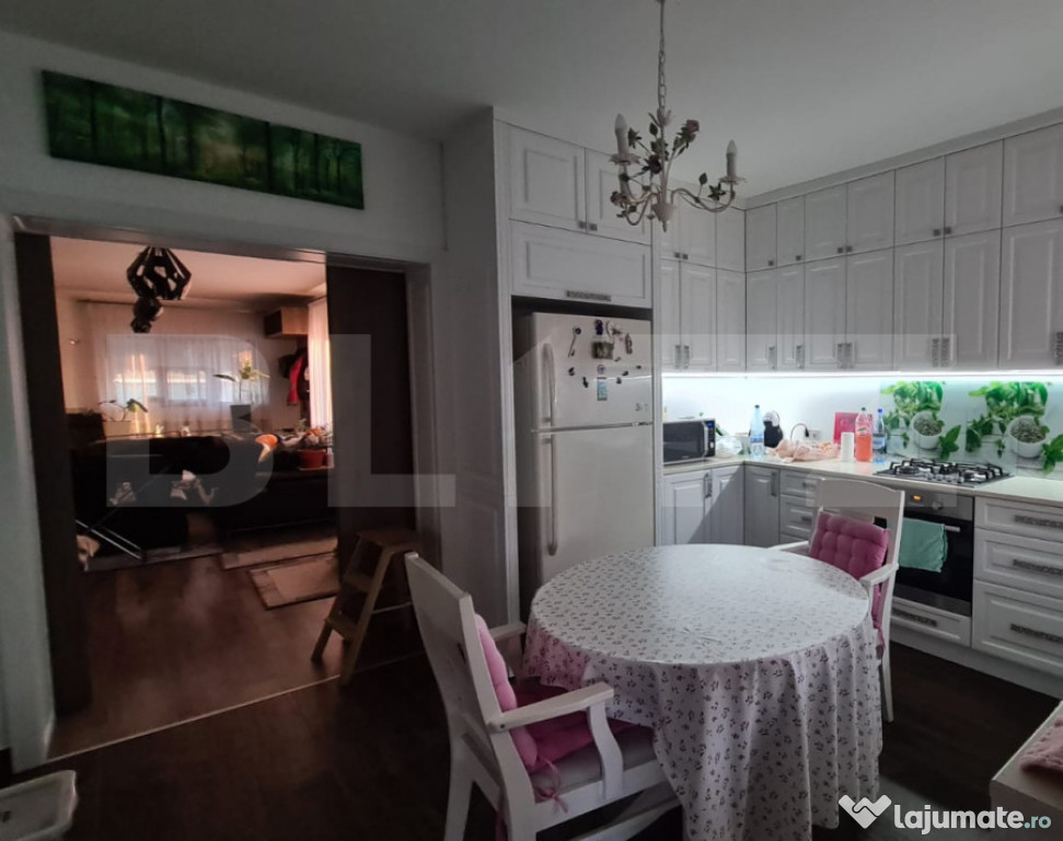 Casă de vânzare , 153 mp, teren 500 mp, Cartierul Marcus