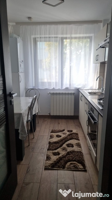 Apartament de închiriat