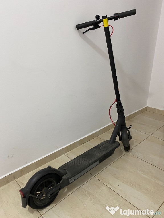 Trotinetă electrică Xiaomi Mi Pro 2, negru
