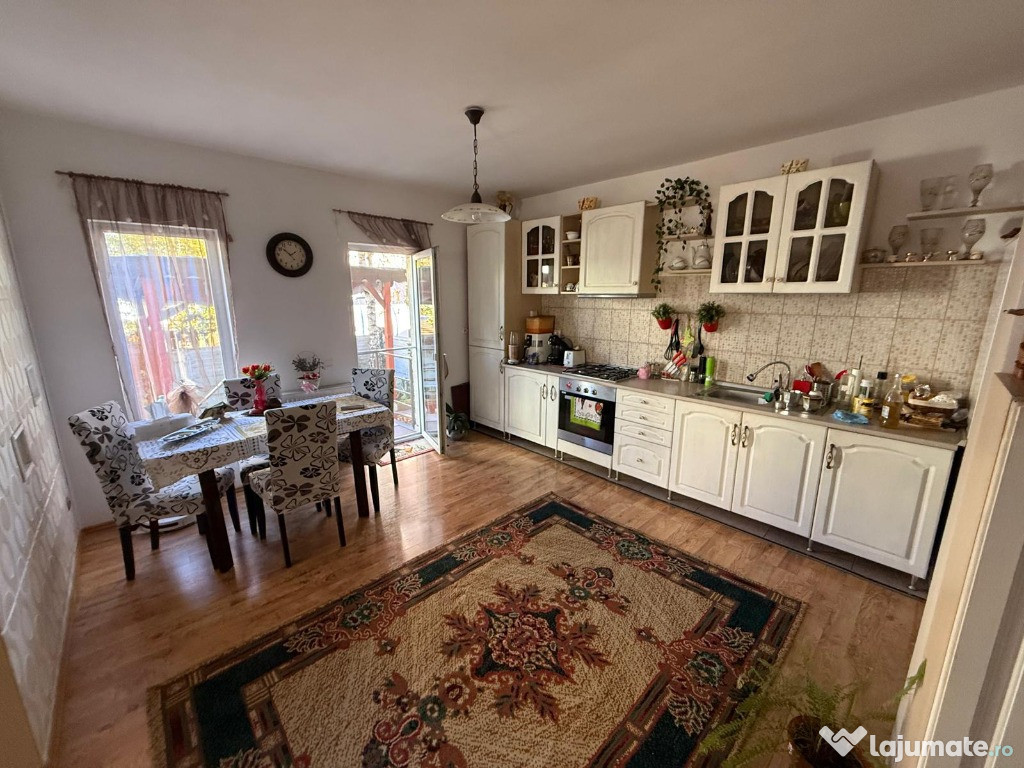 Duplex in Floresti-zona Muzeul Apei