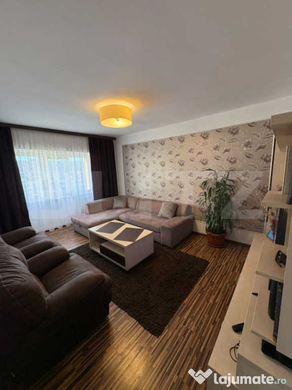 Apartament 3 camere, 68 mp, cu garaj, etaj intermediar în M