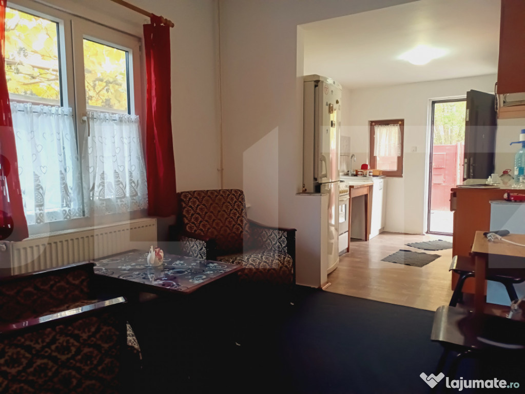 Casa cu 2 camere, zona Fratelia