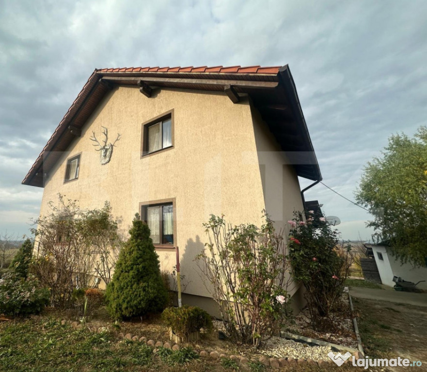 Casă cu 4 camere de vanzare | Zona Ardud |