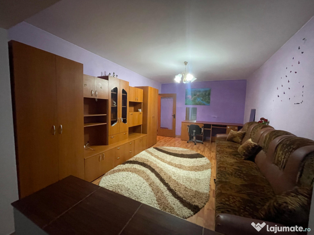 ???? Apartament 2 camere – 50 mp – cu balcon – 250 €