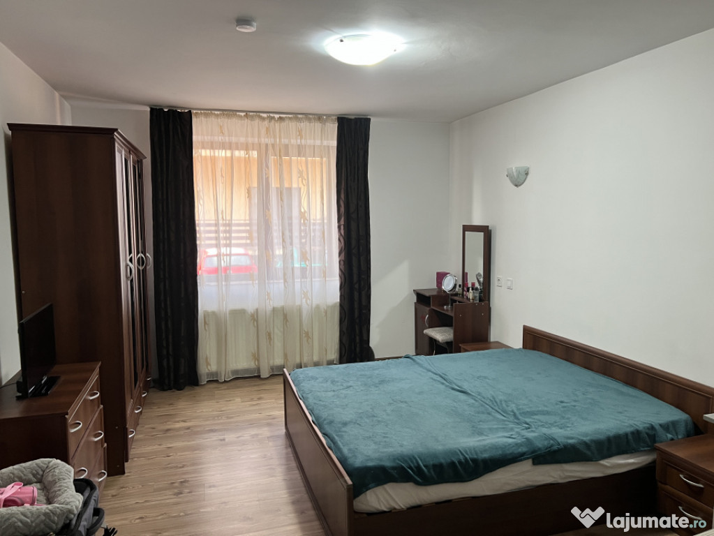Apartament cu doua dormitoare si doua baii
