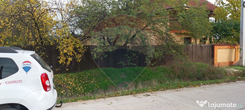 Teren/Loc de casa parcelabil, intre case, 800mp Simnicu d...