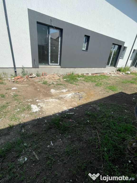 Apartament 2 camere| Bragadiru | Curte proprie