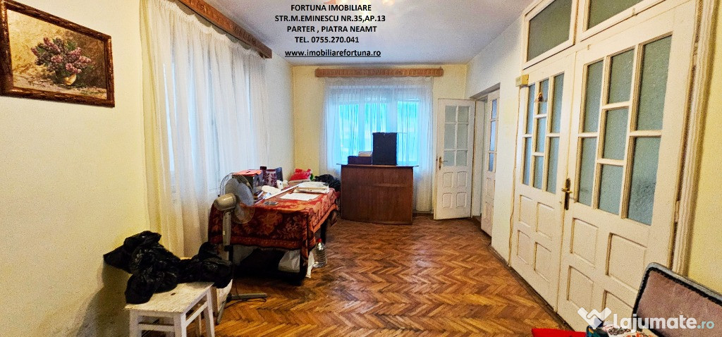 Casa tip duplex cu garaj,beci si crama,zona Carrefour-P.Neamt