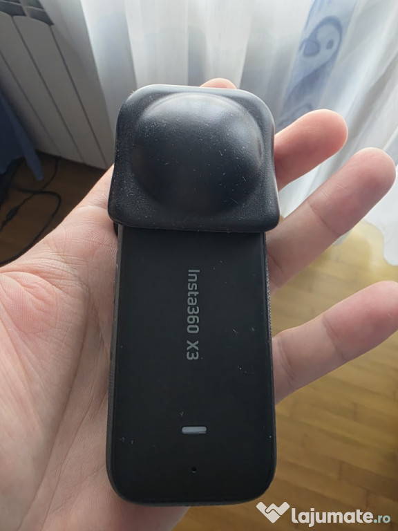Insta 360 x3 in garanție