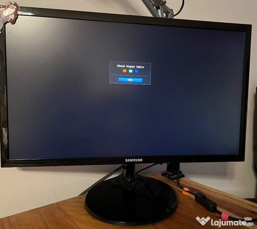 Monitor Samsung 55cm