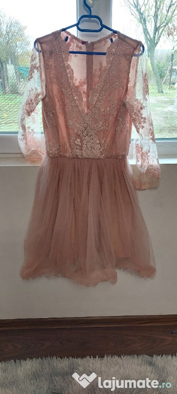 Rochie roz marimea M