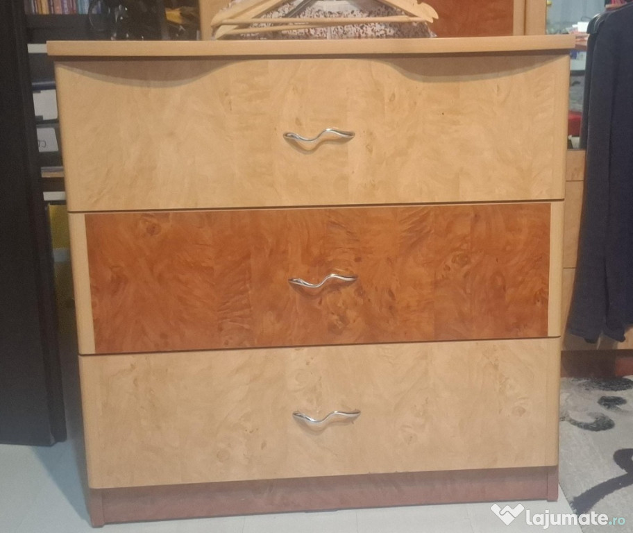 Sufragerie mobila -canapea si sifonier