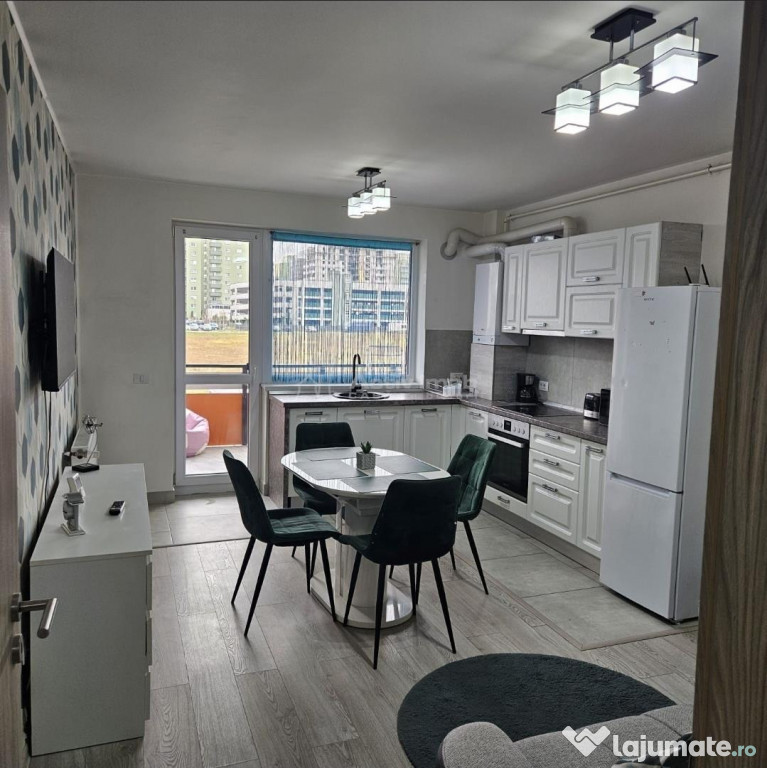 Studio - Coresi - Tractorul