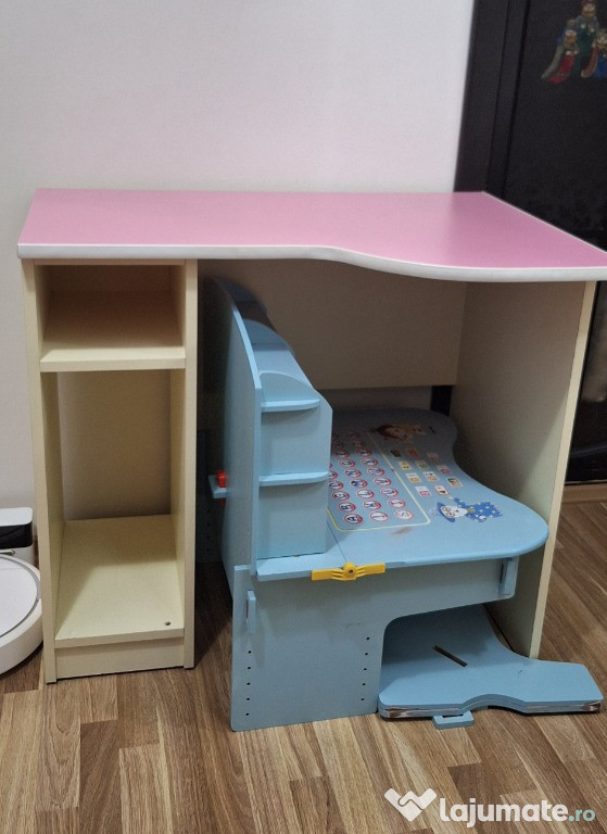 2 Birouri, unul de calculator si unul junior