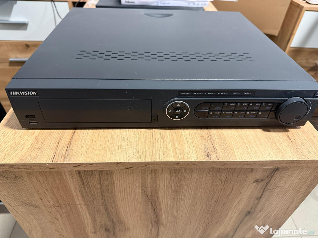 Vand DVR 32 canale HIKVISION DS-7332HQHI-K4