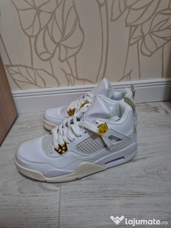 Jordan 4 Metallic Gold