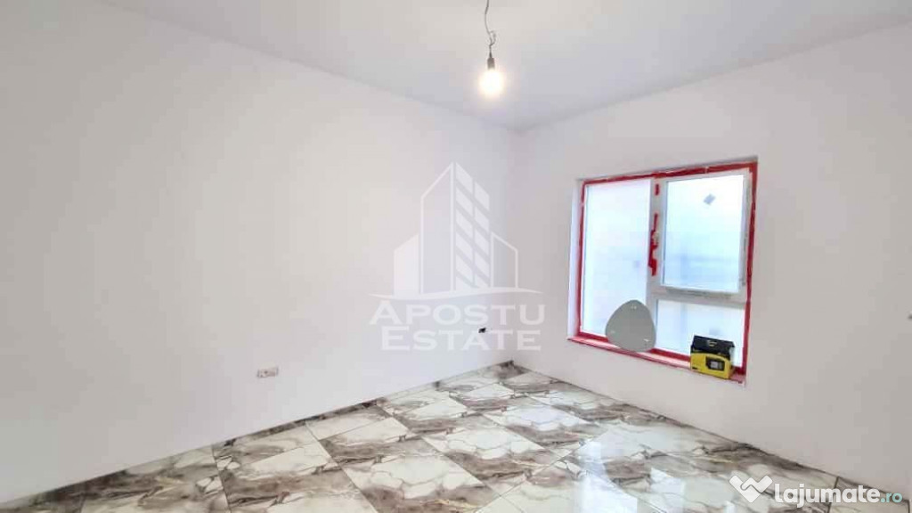 Duplex pe parter in vatra satului, Giarmata