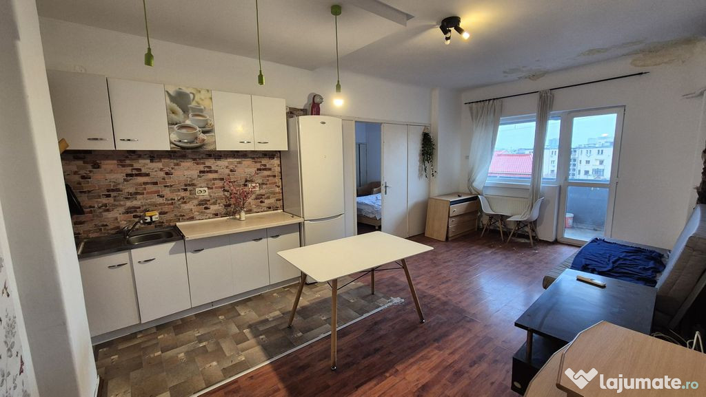 Apartament cu 3 camere + o camera de serviciu - 97,54 mp ...