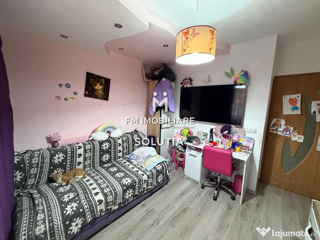 Apartament de vanzare decomandat -3 camere