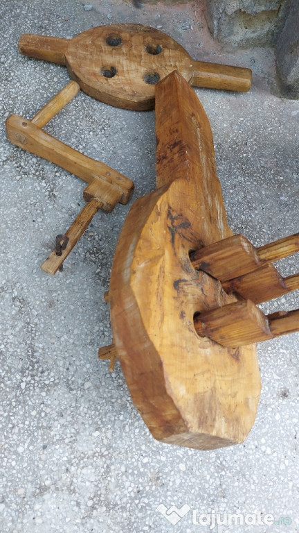 Dispozitiv ptr făcut funii