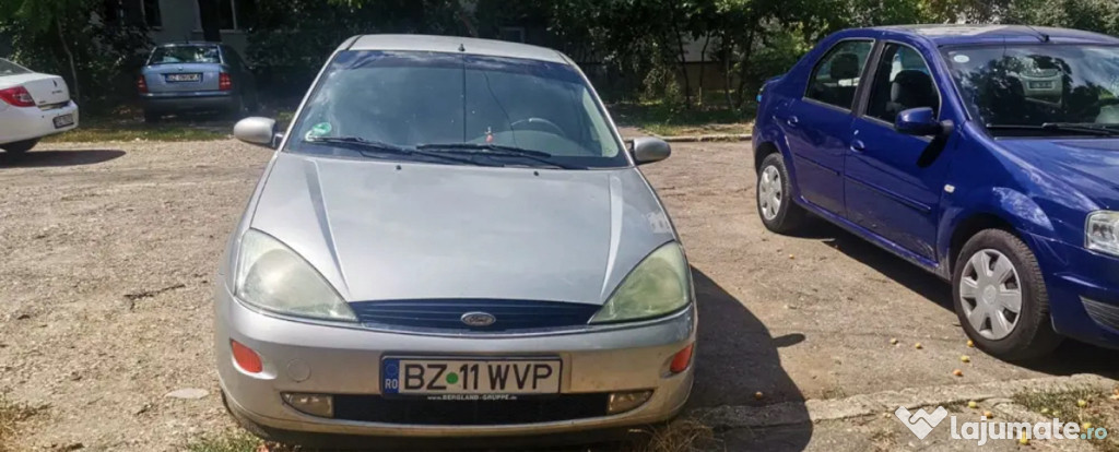 Ford Focus, gri, Buzau