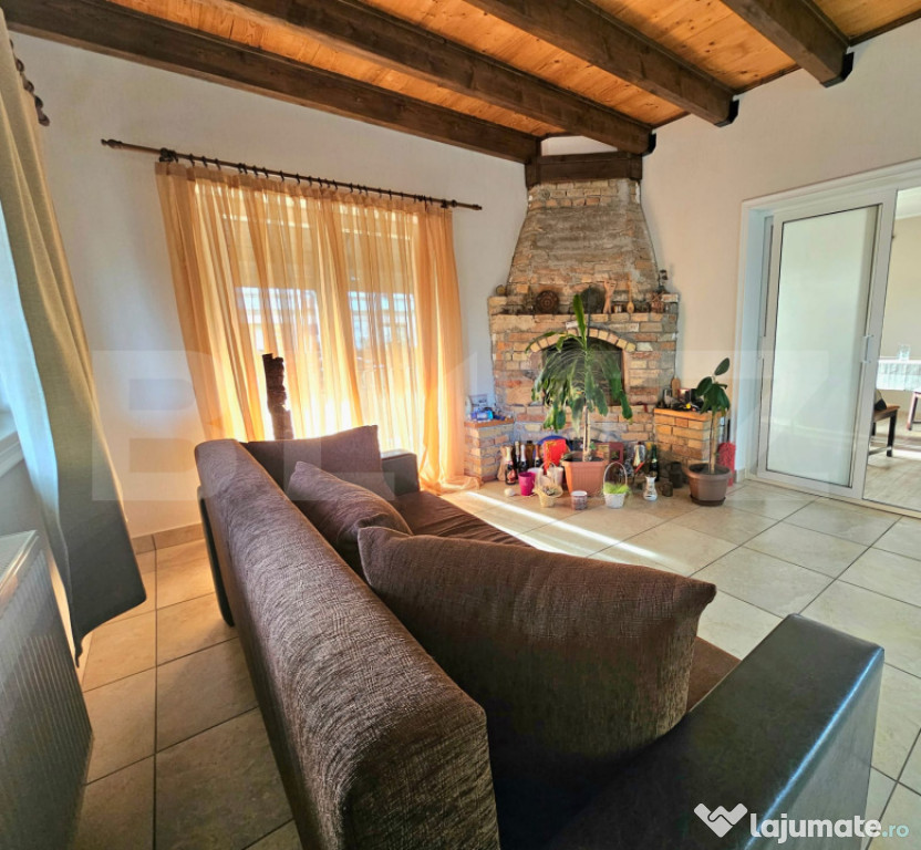 Casă Individuală spațioasă P+M cu teren de 1000mp