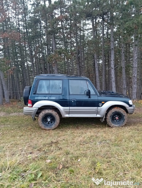 Vând 4x4 Hyundai Galloper