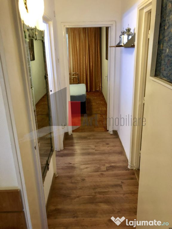 Vânzare apartament 3 camere Piața Sudului - Secuilor