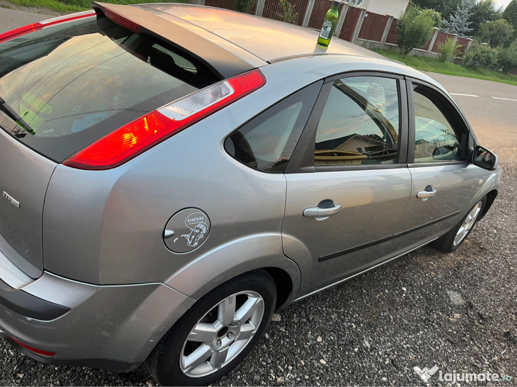 Ford Focus 1.6 din 2005