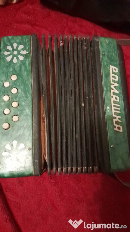 Vand mini-acordeon functional din anii 1990