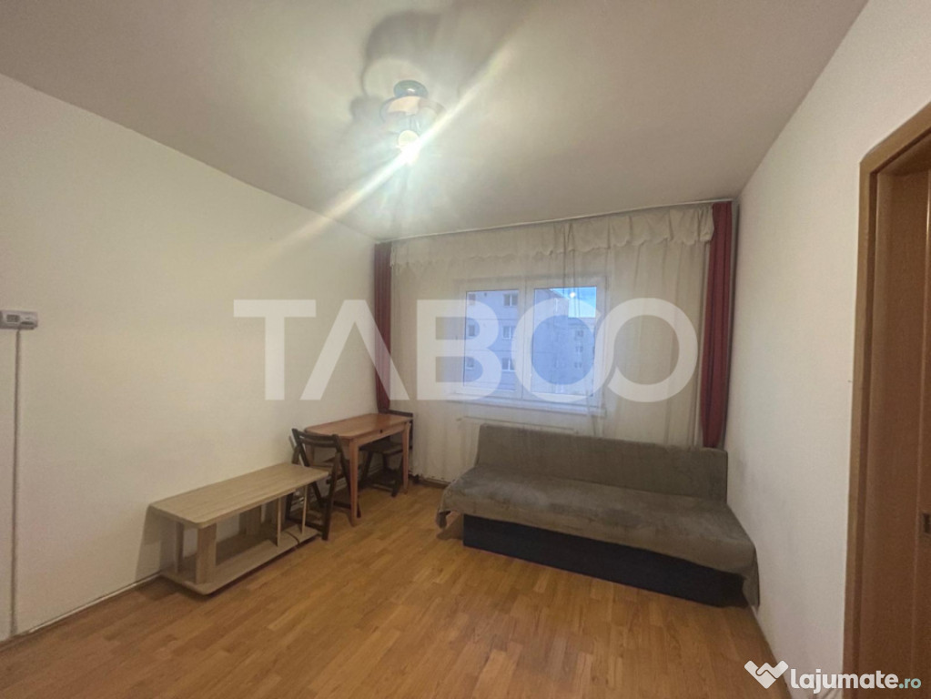 Apartament 2 camere etaj intermediar de inchiriat in zona Va