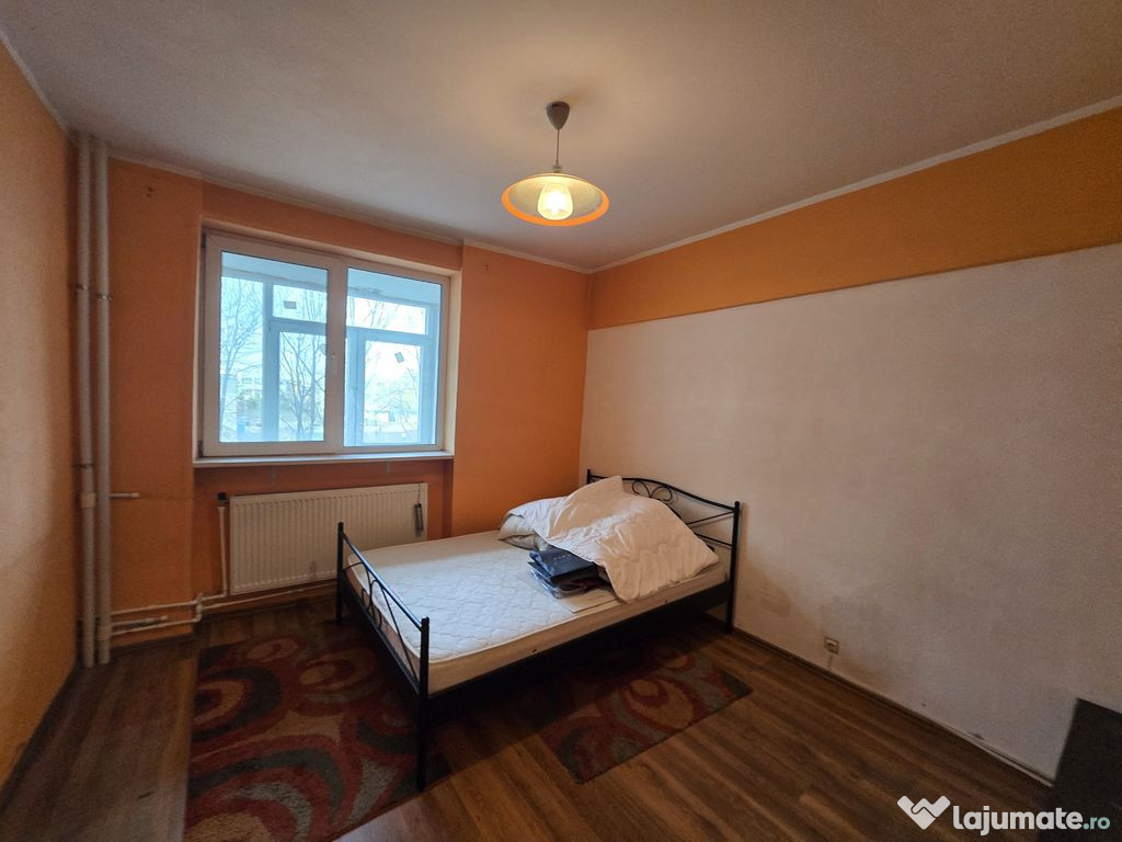 Apartament 3 camere decomandat 70mp Toporasi