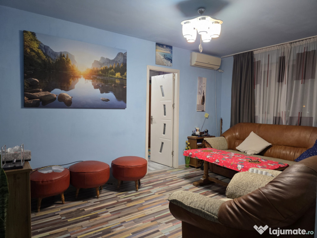 Apartament 3 camere, 52.86 mp, zona Sud