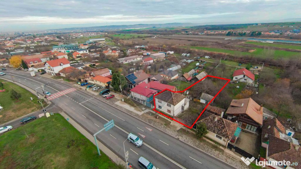 De vânzare Casā + Teren 1054 mp, în Sȃnmartin