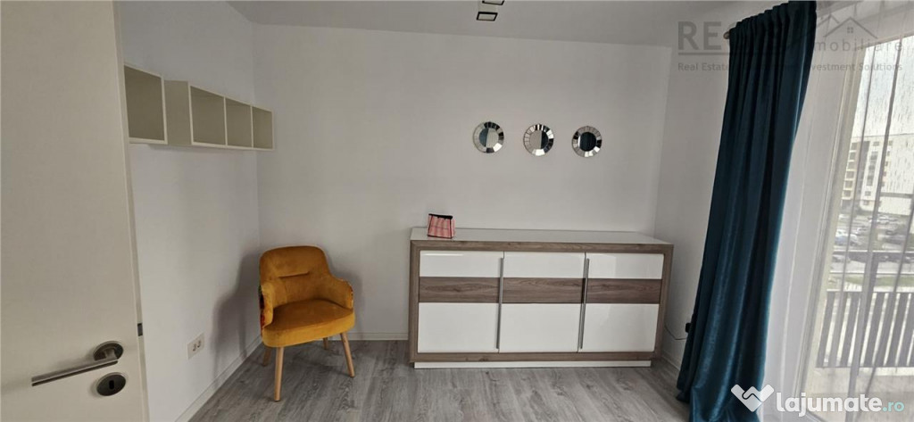 Apartament doua camere Pietonal Coresi Avantgarden ( Kasper