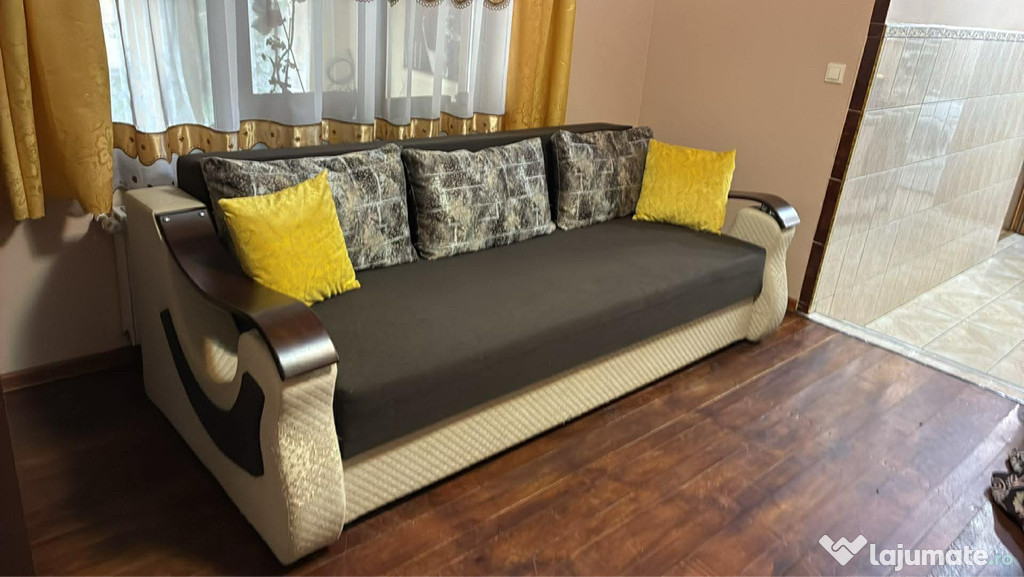 Canapea extensiblă 3 persoane