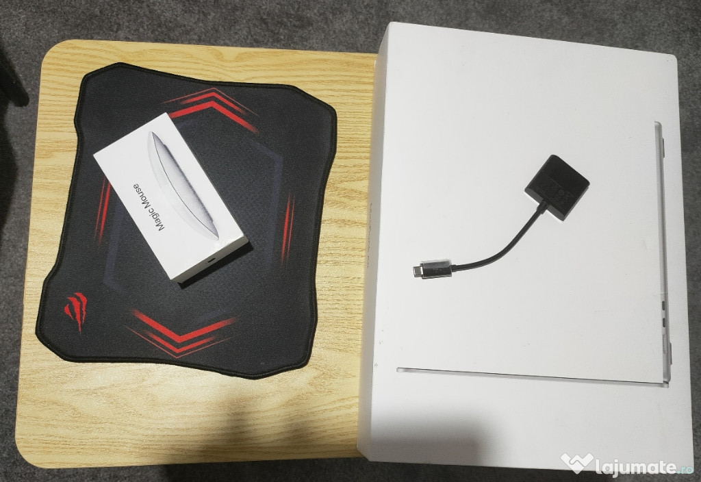 MacBook Air 15.3"+accesorii