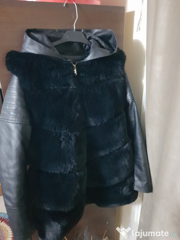 Blanita femei , groasa cu blana