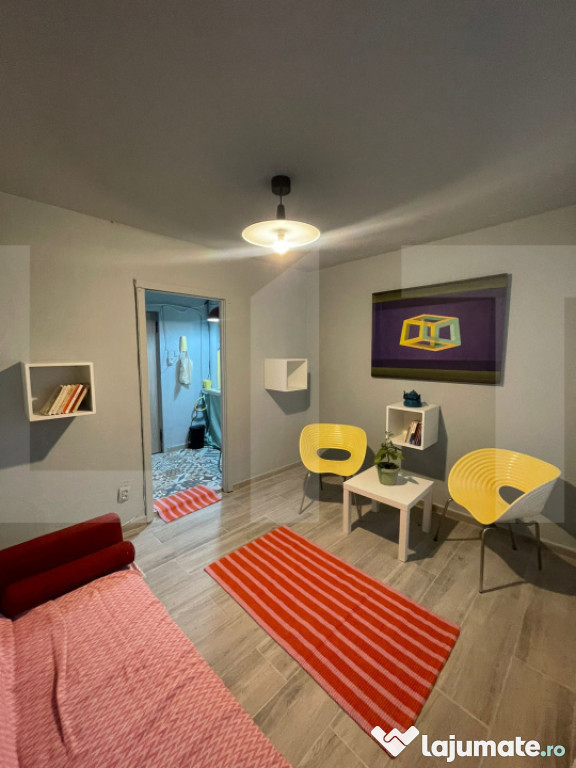 Garsoniera de vanzare, 17 mp, zona Complex Studentesc