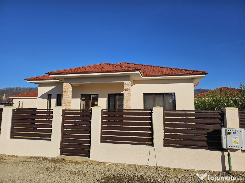 Casa deosebita pe parter constructie 2025, Stefanesti, 203000 EURO