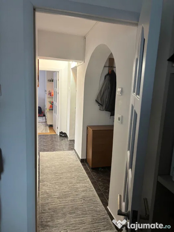 Apartament Cu 2 Camere Decomandate Etaj 2 - Zona Obcini