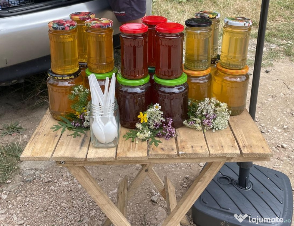 Miere şi produse apicole naturale din producţie proprie