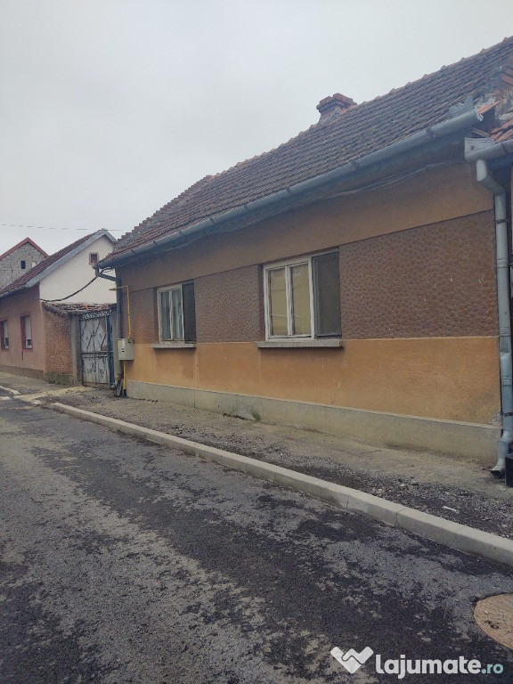 Casa cartier Pipirig Caransebes, Caras-Severin