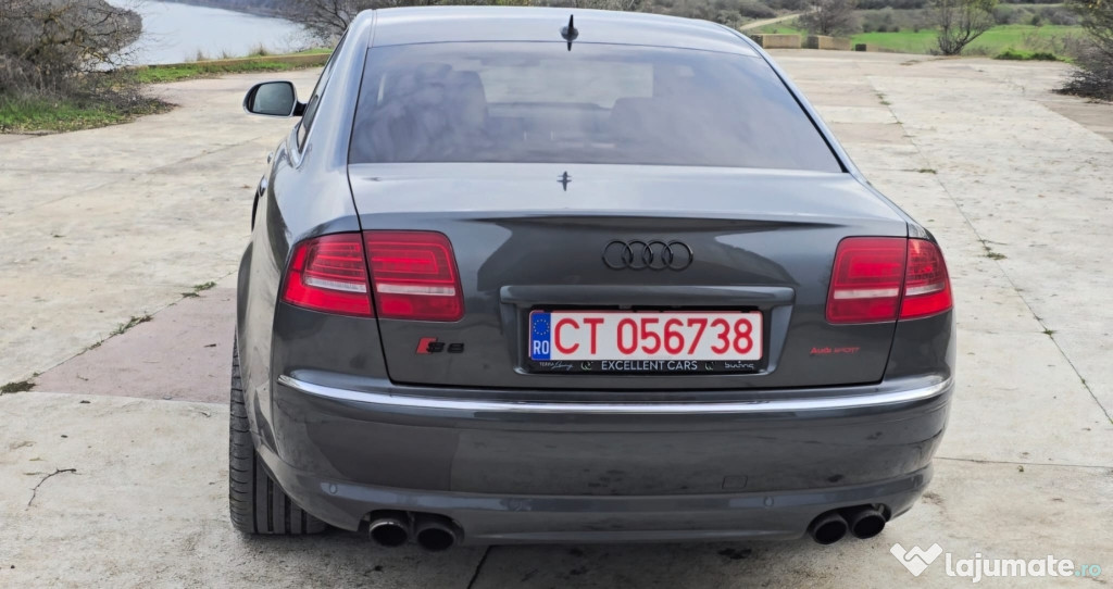 Audi S8 V10 5.2 FSI Quattro – 450 CP