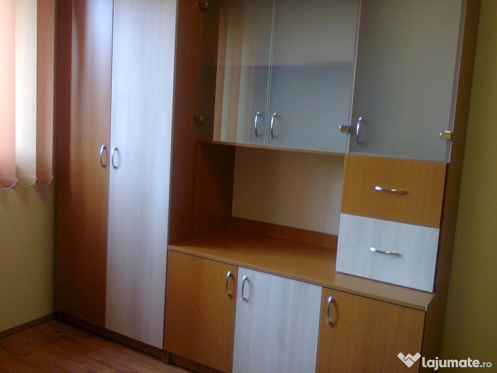 Mobila dormitor + biblioteca